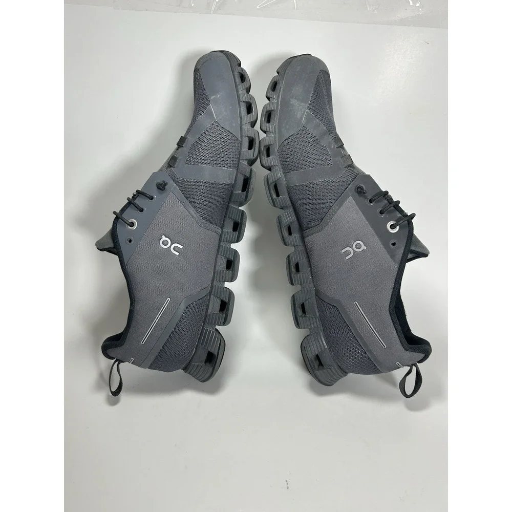 On Cloud 5 Waterproof Running Shoes Mens 9.5 Grey Black Swiss
